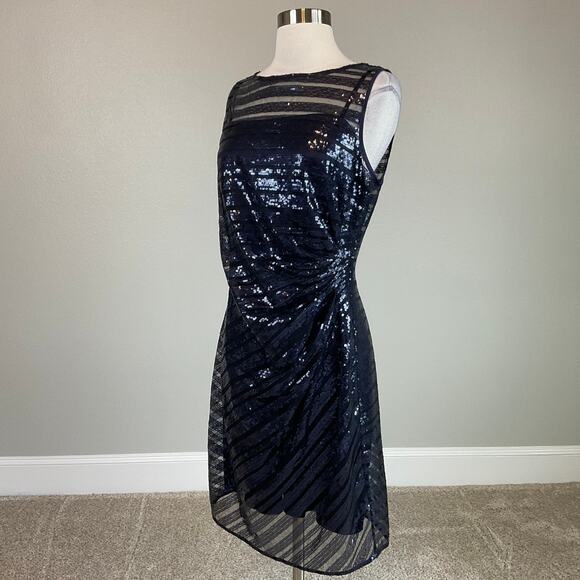 Vince Camuto Sequined Sleeveless Sheath Cocktail Dress Navy Blue Size 10 - Picture 3 of 12